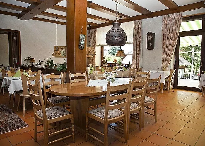 & Restaurant Krone Hotel Waldbronn