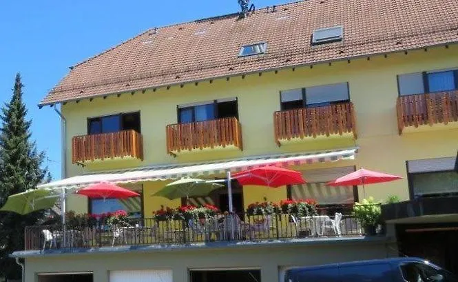 & Restaurant Krone 3* וואלדברון